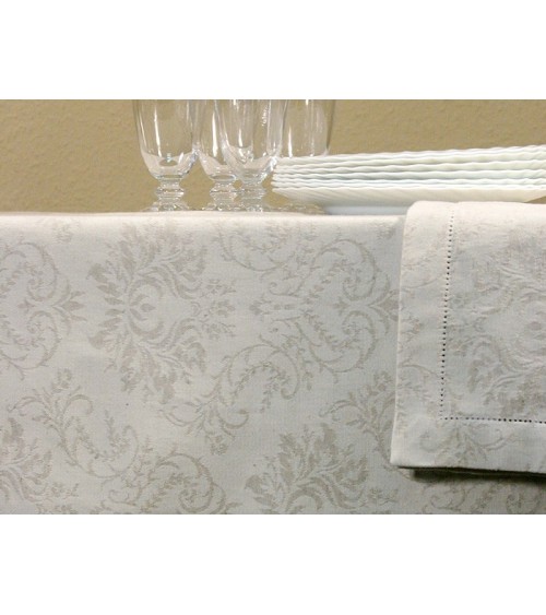 Tablecloth with 1cm border